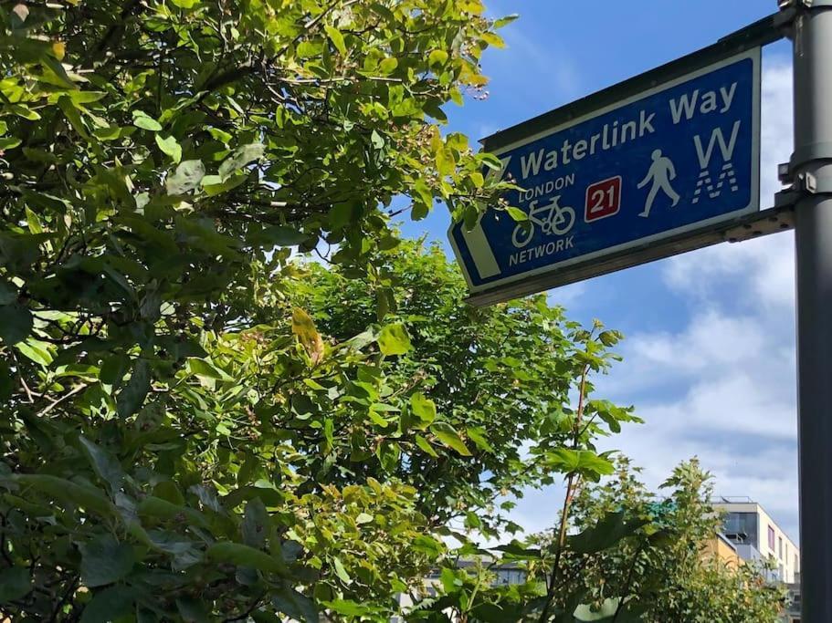 Morden Flat Close To Dlr Station With Free Parking Apartamento Londres